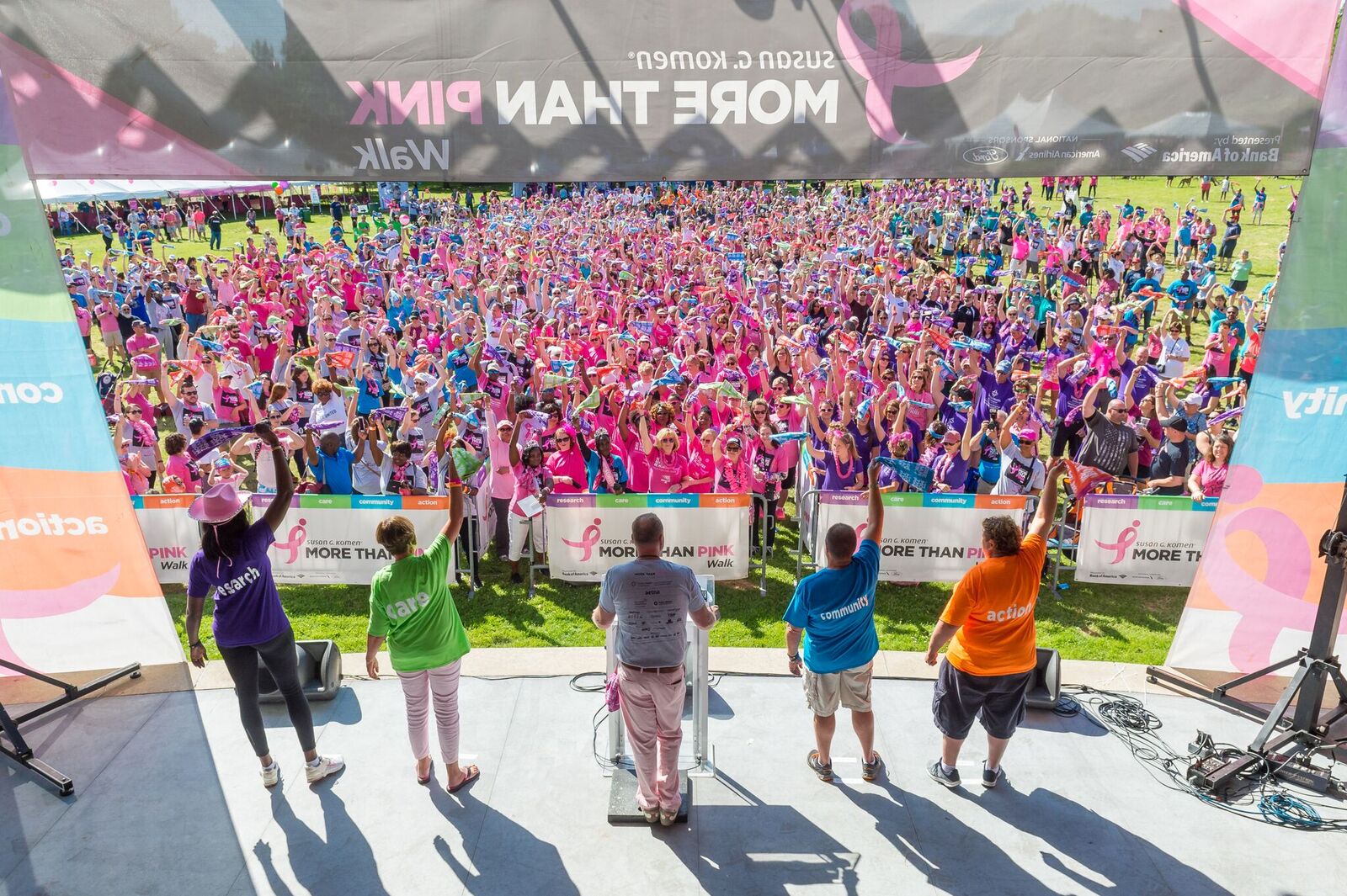 1. Scroller of 5 Images_Susan G Komen