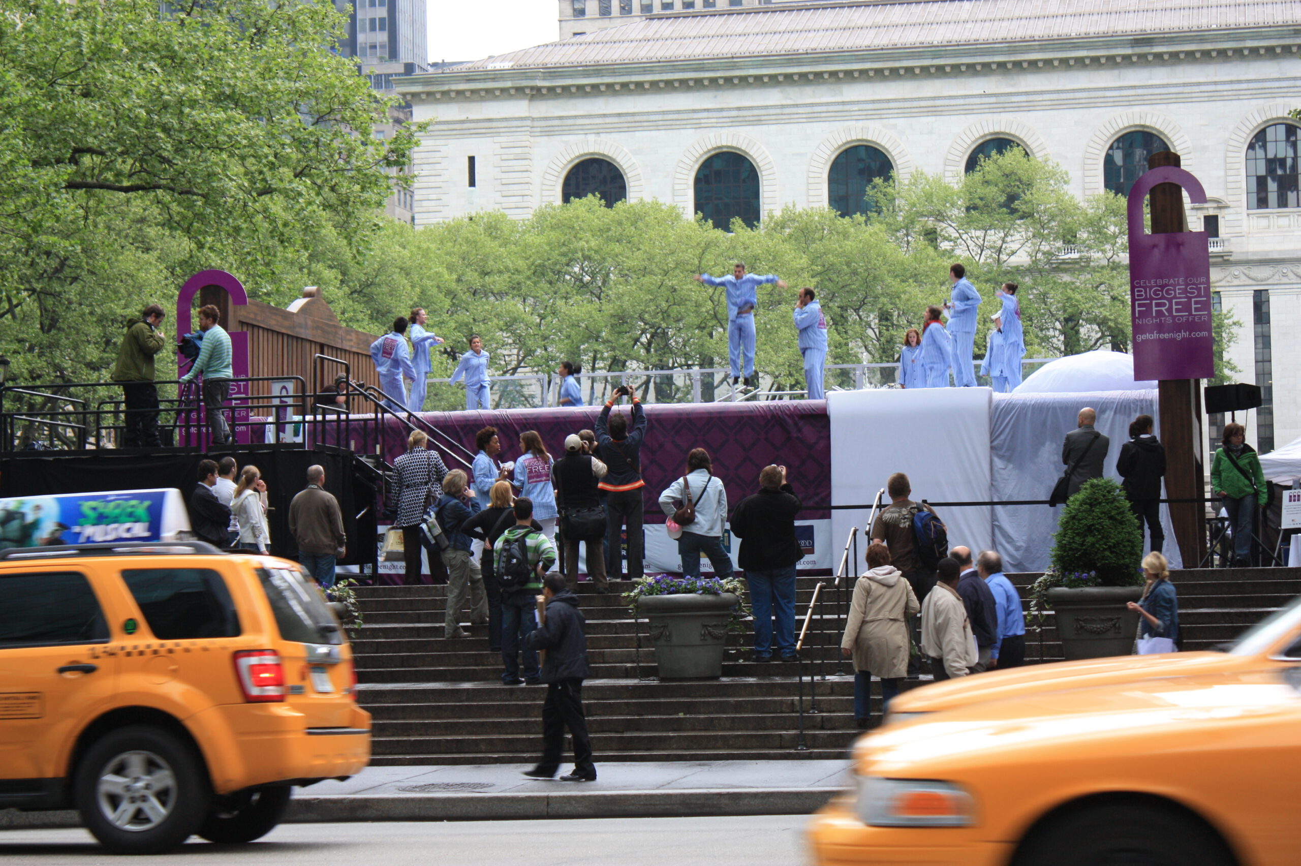 5. Scroller of 5 Images_Bryant Park